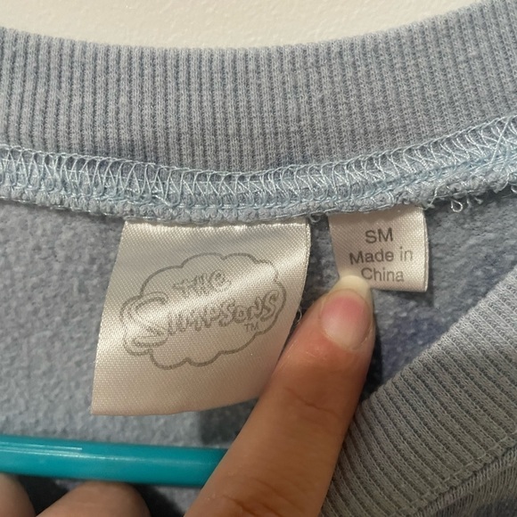 Preloved Lisa Simpson Pullover Sweater - Picture 4 of 4